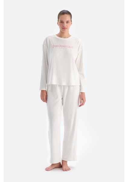 Ekru Baskı Detaylı Uzun Kollu Kadife Pijama Takımı