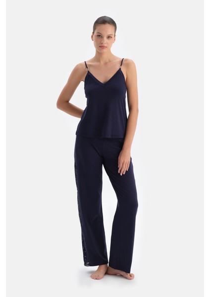 Lacivert Yan Dantel Detaylı Pantolon