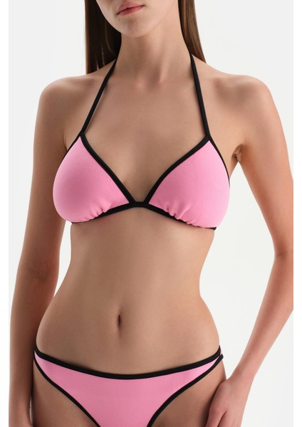 Siyah-Pembe Üçgen Küçük Bikini Üst fırsatları
