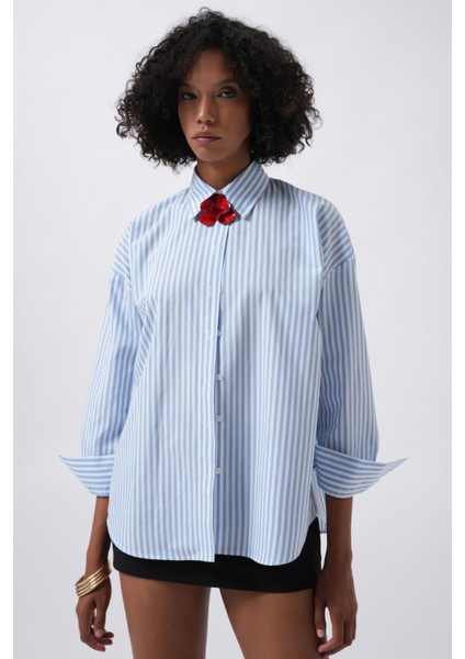 Çizgili Detay Oversize Mavi Gömlek fırsatları