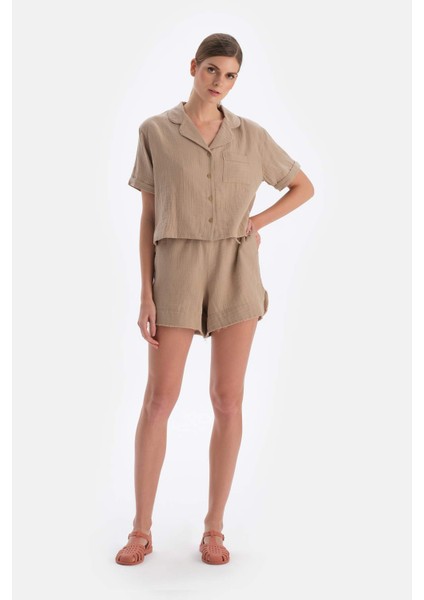 Bej Müslin Şort