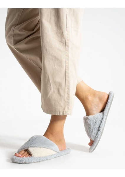 Gri Kışlık Dikişli Taban Çinçila Peluş Kumaş Burgu Terlik Sessiz Taban Ev Terliği modelleri