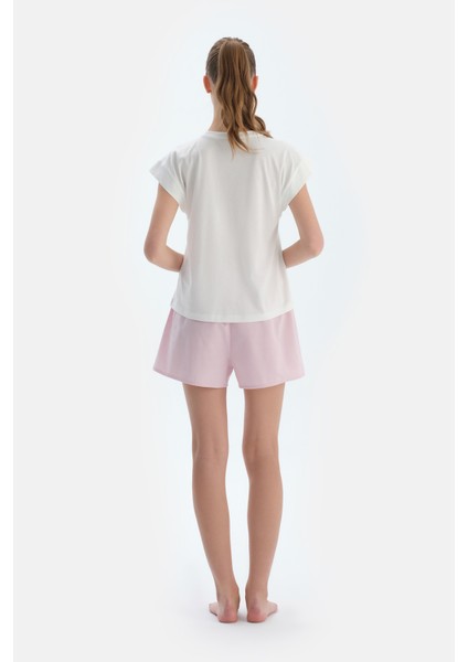 Ekru Nakış Detaylı Dokuma Şortlu Pijama Takımı fiyatları