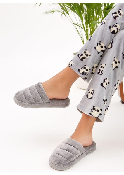 Gri Önü Kapalı Sessiz Taban Terlik Ev Terliği modelleri