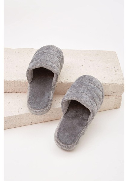 Gri Önü Kapalı Sessiz Taban Terlik Ev Terliği indirimleri