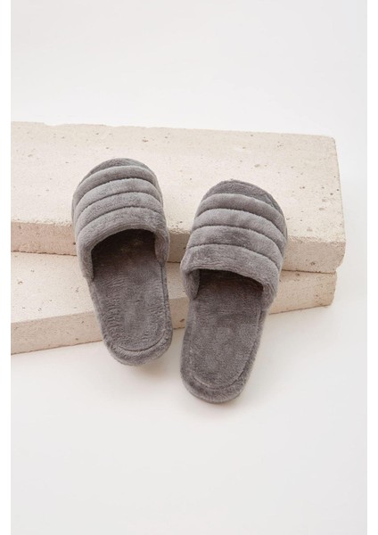 Gri Önü Açık Sessiz Taban Kadın Terlik Ev Terliği indirimleri