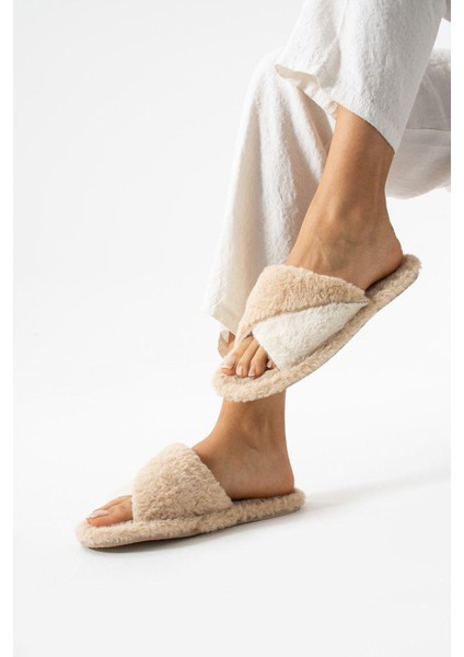 Bej Kışlık Dikişli Taban Çinçila Peluş Kumaş Burgu Terlik Sessiz Taban Ev Terliği modelleri