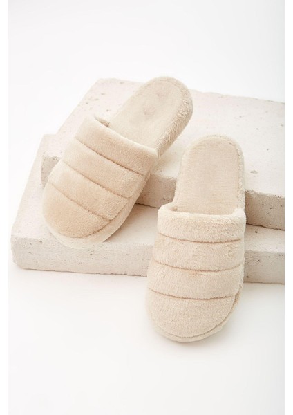 Bej Önü Kapalı Sessiz Taban Terlik Ev Terliği indirimleri