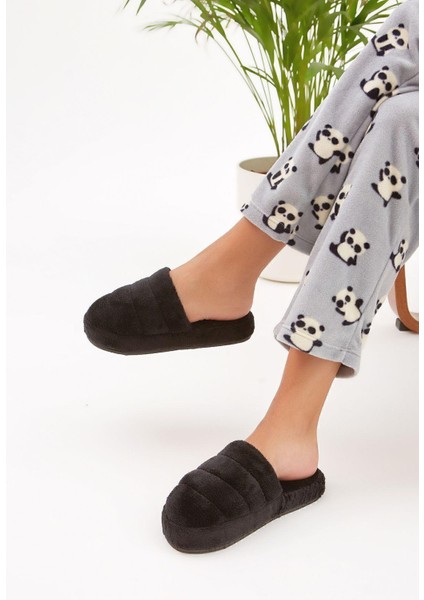 Siyah Önü Kapalı Sessiz Taban Terlik Ev Terliği modelleri