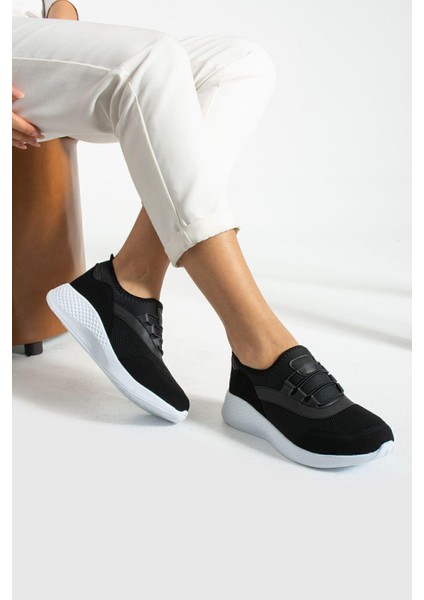 Siyah Beyaz Anatomik Esnek Taban Slip-on Spor Ayakkabı Günlük Sneaker