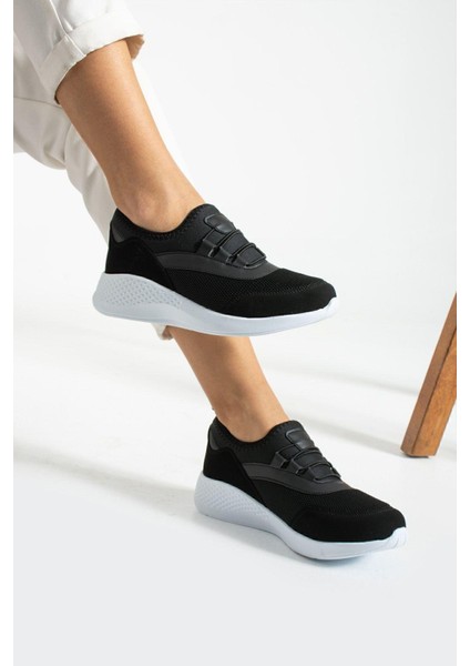 Siyah Beyaz Anatomik Esnek Taban Slip-on Spor Ayakkabı Günlük Sneaker modelleri