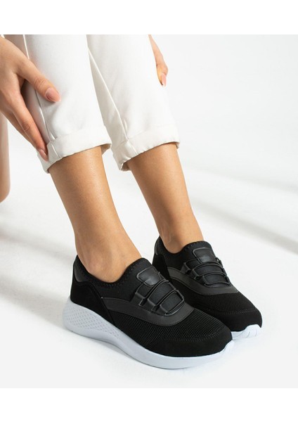 Siyah Beyaz Anatomik Esnek Taban Slip-on Spor Ayakkabı Günlük Sneaker fırsatları