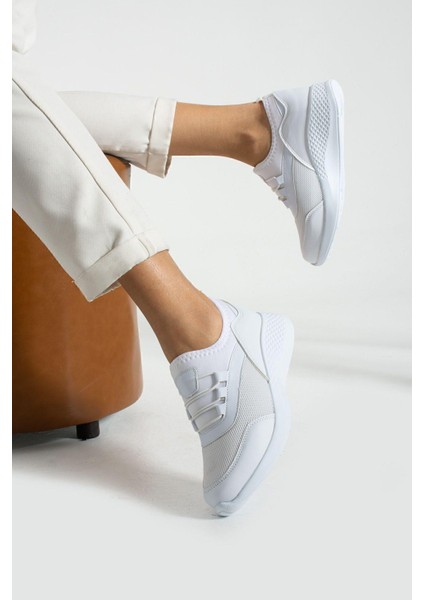 Beyaz Anatomik Esnek Taban Slip-on Spor Ayakkabı Günlük Sneaker indirimleri