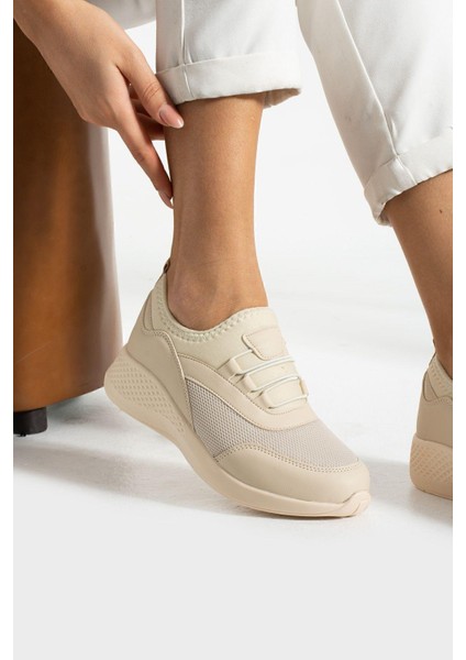 Bej Anatomik Esnek Taban Slip-on Spor Ayakkabı Günlük Sneaker