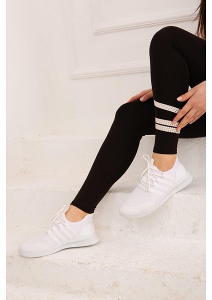 Beyaz Triko Spor Ayakkabı Yürüyüş Ve Koşu Ayakkabısı fırsatları