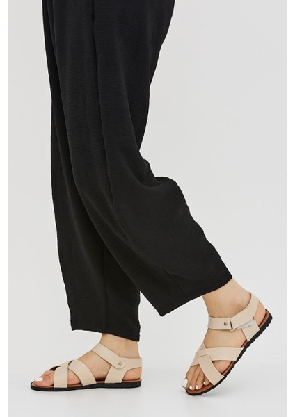 Bej Çapraz Ayarlanabilir Cırtlı Sandalet modelleri