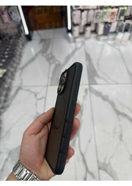 iPhone 16 Pro Max Uyumlu Karbon Şeffaf Desenli Mat Tank Magsafe Kılıf - Siyah