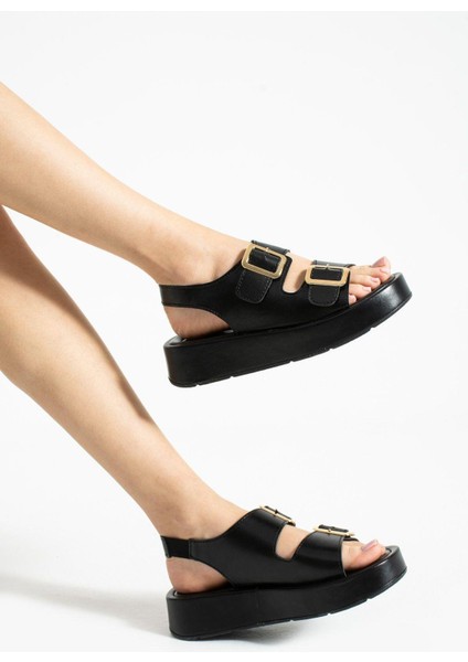 Siyah Kalın Taban Lastik Detaylı Çift Toka Sargılı Sandalet fiyatları