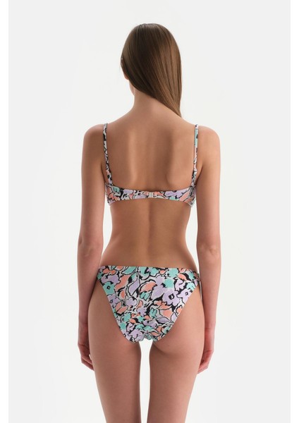 Ekru-Lila Üçgen Geniş Bikini Üst fiyatları