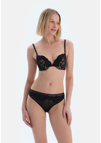 Siyah Önü Zigzag ve Aksesuar Detaylı Dantelli Sütyen fırsatları