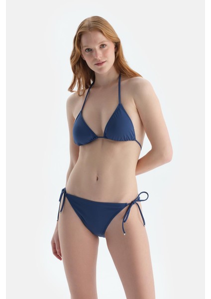 Indigo Üçgen Küçük Bikini Üst fırsatları