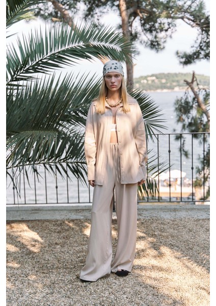 Nunzia Arka Detaylı Bej Oversize Gömlek Pantolon Takım fiyatları