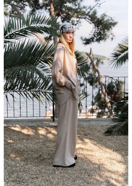 Nunzia Arka Detaylı Bej Oversize Gömlek Pantolon Takım fırsatları