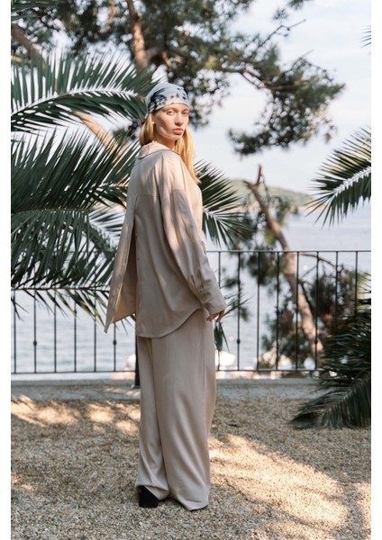Nunzia Arka Detaylı Bej Oversize Gömlek Pantolon Takım indirimleri