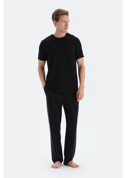 Siyah Patlet Detaylı Düz Paça Pantolon