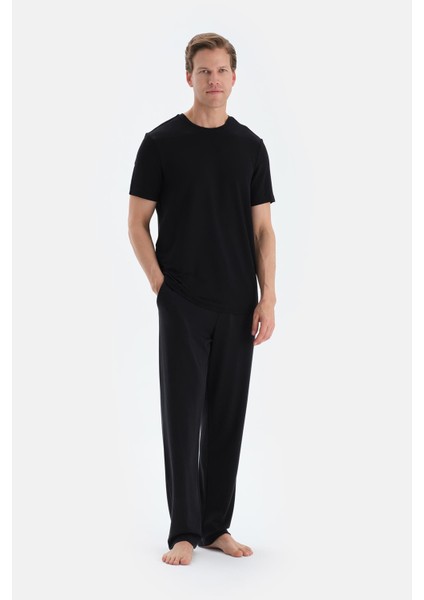 Siyah Patlet Detaylı Düz Paça Pantolon fırsatları