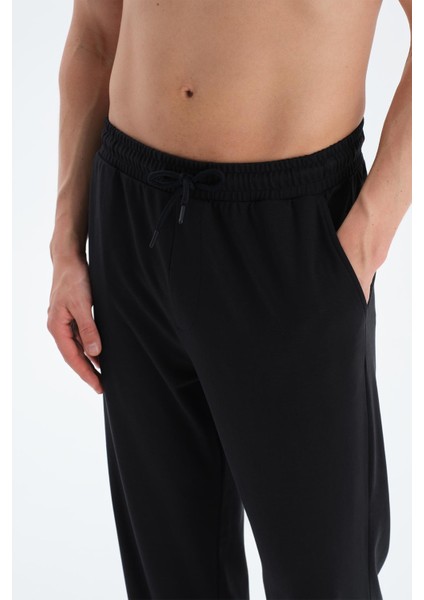 Siyah Patlet Detaylı Düz Paça Pantolon indirimleri