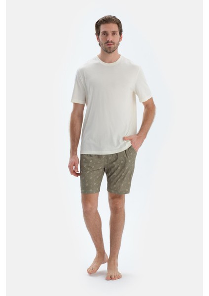 Açık Yeşil Metraj Baskılı Penye Modal Şort fırsatları