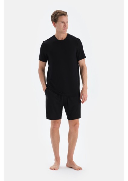 Siyah Patlı ve Kordonlu Örme Şort