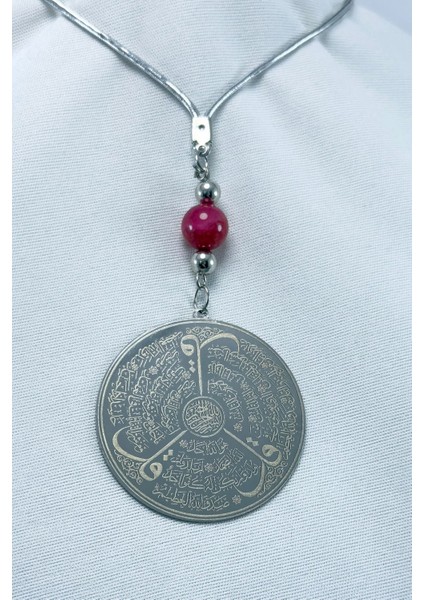 Kırmızı Doğal Akik Taşlı Gümüş Renk Çelik Çift Taraflı Ayetel Kürsi Felak Nas Ihlas Araba Ayna Süsü