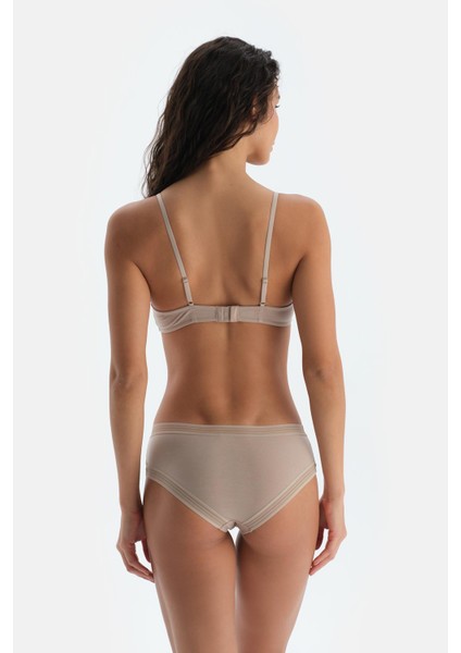 Ada Çayı Basic Üçgen Formlu Soft Sütyen fiyatları