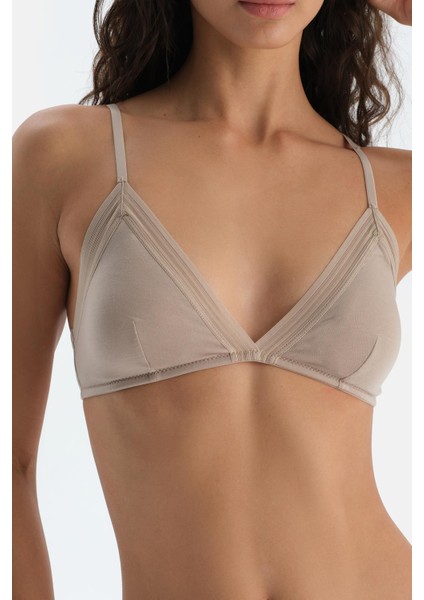 Ada Çayı Basic Üçgen Formlu Soft Sütyen indirimleri