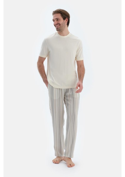 Ekru Kısa Kollu Triko Bant Detaylı Tişört Pantolon Pijama Takımı