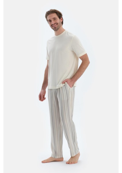 Ekru Kısa Kollu Triko Bant Detaylı Tişört Pantolon Pijama Takımı