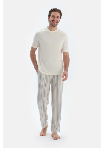 Ekru Kısa Kollu Triko Bant Detaylı Tişört Pantolon Pijama Takımı