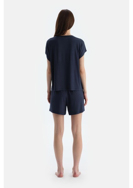 Lacivert Düşük Omuzlu Kısa Kollu Viskon Tişört Şort Pijama Takımı fiyatları