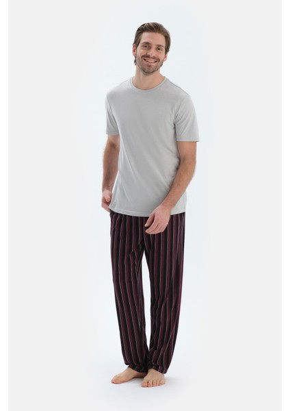 Açık Gri Kısa Kollu Tişört Çizgili Pantolon Pijama Takımı