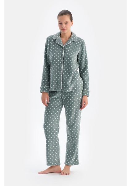 Açık Gri Puantiyeli Polar Gömlek Pantolon Pijama Takımı