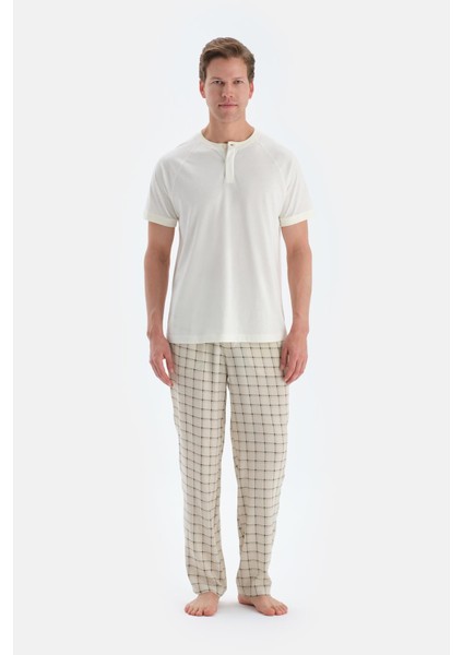 Ekru Gizli Patlı Kısa Kollu Tişört Pantolon Pijama Takımı