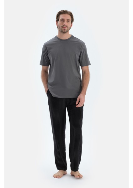 Siyah Çizgili Dokuma Pantolon fırsatları