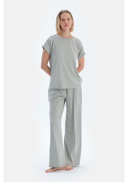 Ada Çayı Düşük Kollu Basıc Tişört Pantolon Pijama Takımı