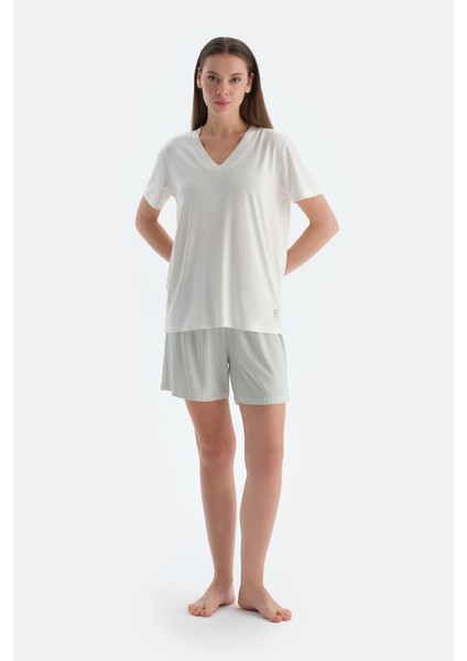 Ekru V Yaka Kısa Kollu Tişört Şort Pijama Takımı
