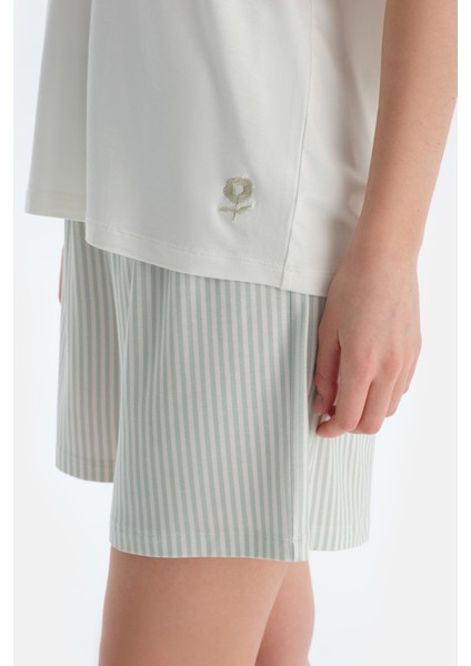 Ekru V Yaka Kısa Kollu Tişört Şort Pijama Takımı fırsatları