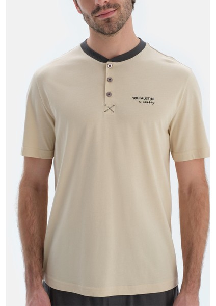 Taş Kısa Kollu Pat ve Baskı Detaylı Tişört Pantolon Pijama Takımı indirimleri