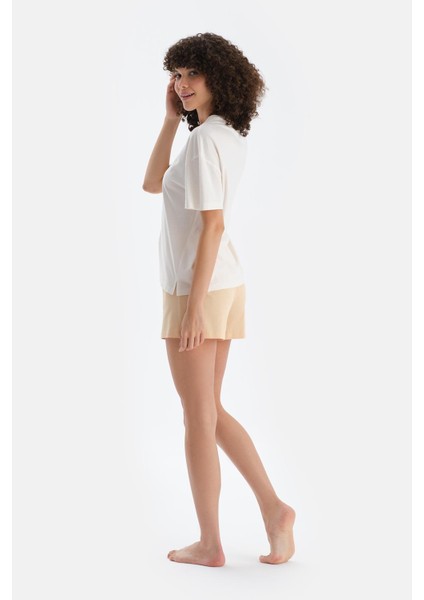 Ekru Baskı Detaylı Kısa Kollu Tişört Şort Pijama Takımı modelleri