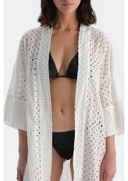 Beyaz Kimono indirimleri